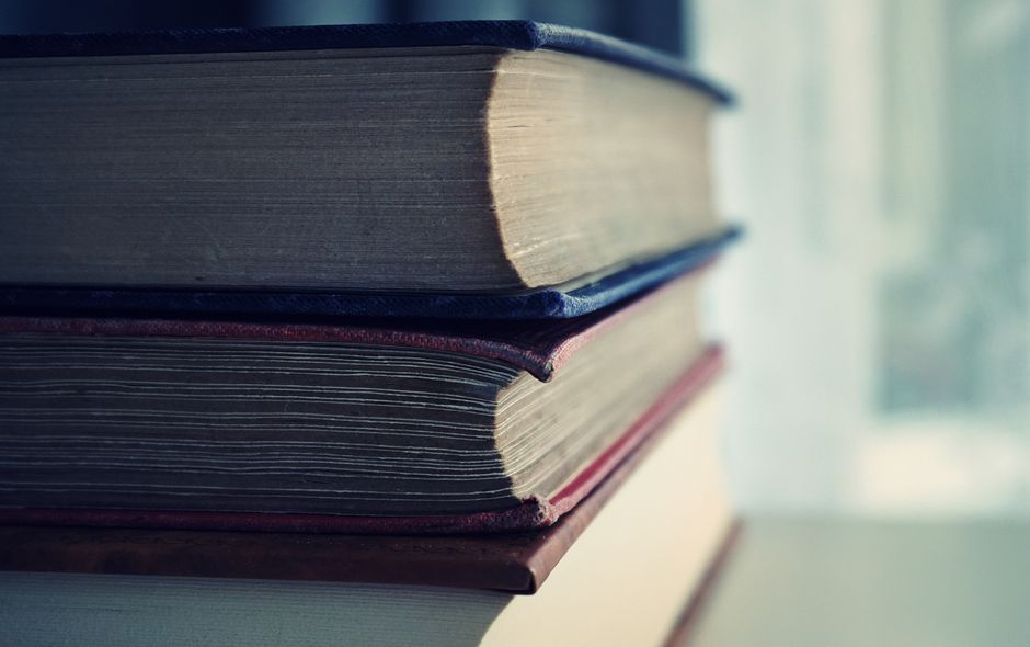 AI Firms Suspected Behind Bulk Book Orders at UK and Ireland Shops