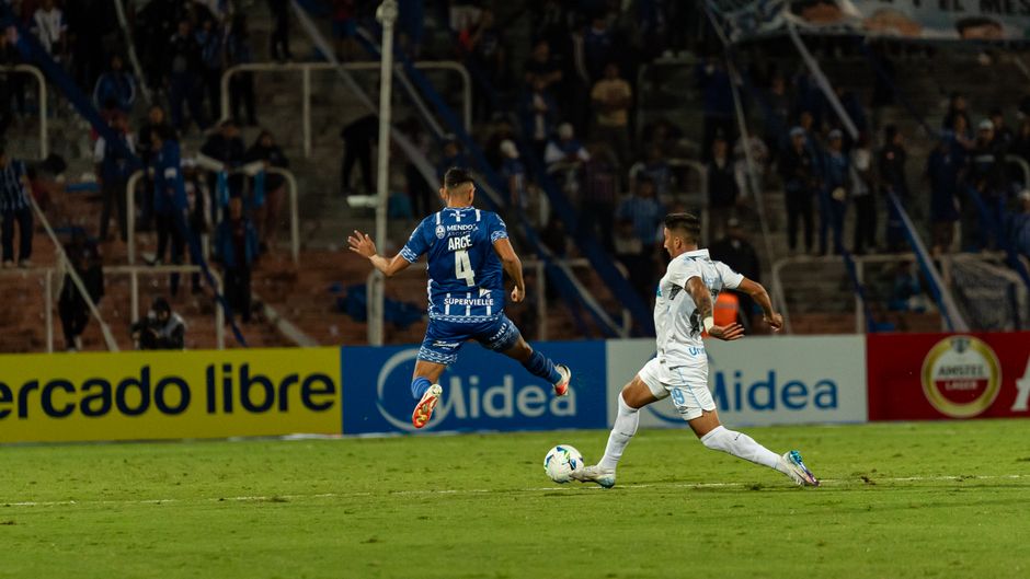 Palmer Shines as Chelsea Edge Fulham for Alonso's First Win